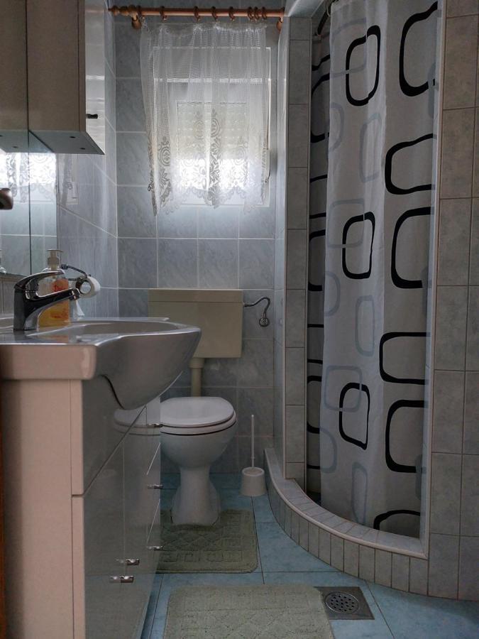 Apartman Nardi Vir Eksteriør billede